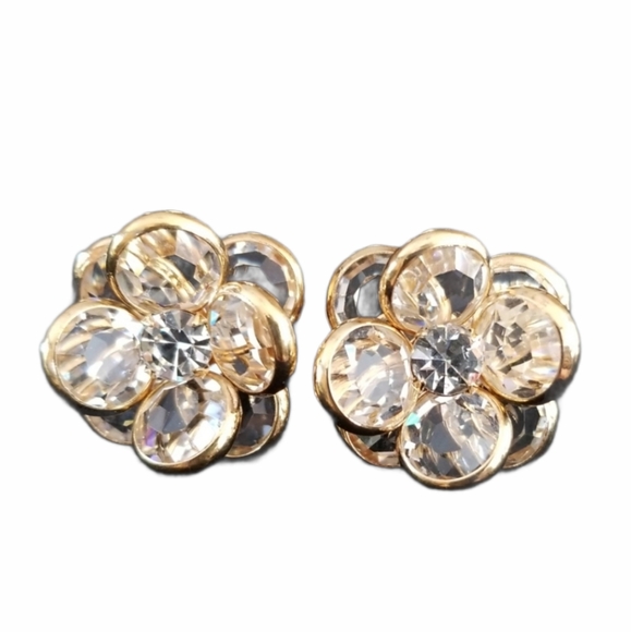 Vintage Austrian Crystal Flower Gold Tone Clip On Earrings - Picture 14 of 16